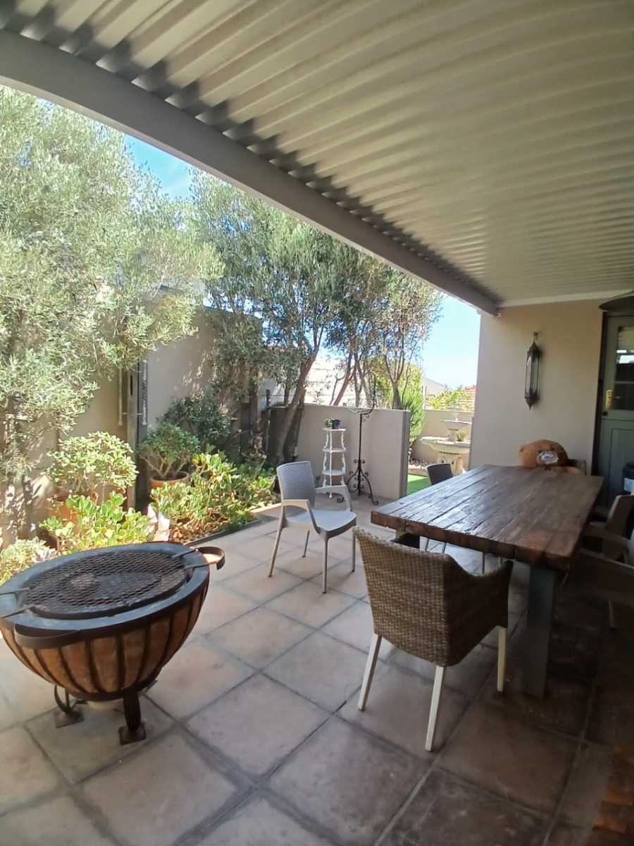 To Let 3 Bedroom Property for Rent in Dennegeur Western Cape